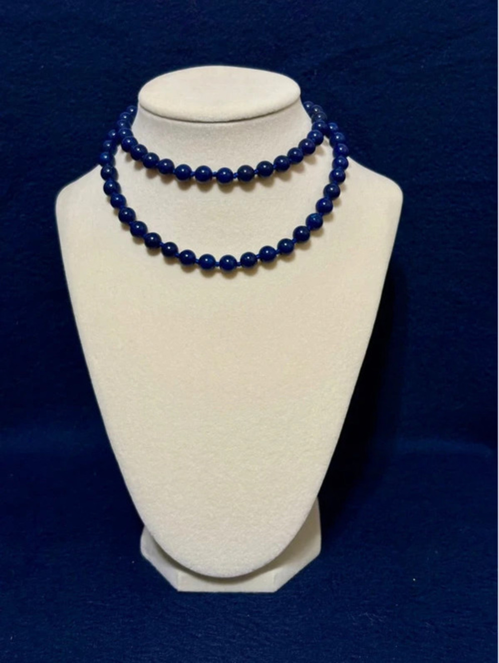 Blue lapis lazuli round gemstone bead necklace